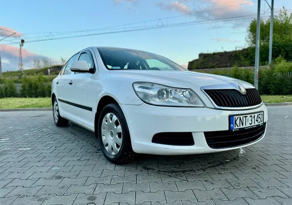 skoda Skoda Octavia cena 13500 przebieg: 333000, rok produkcji 2011 z Bielsko-Biała